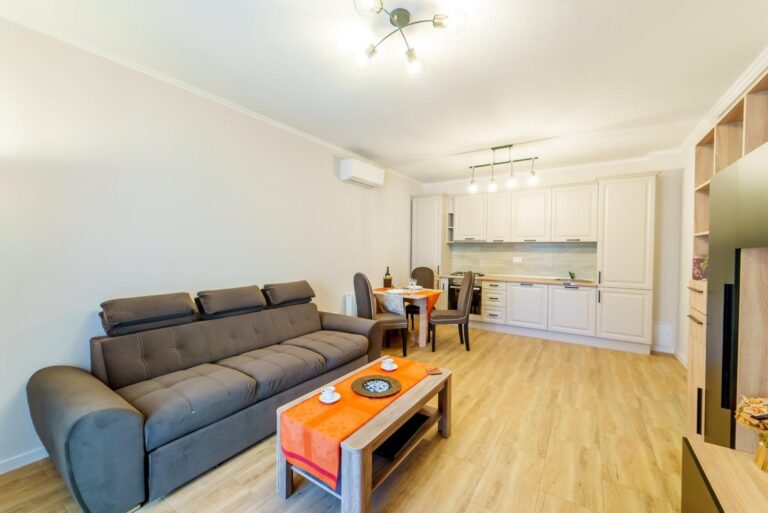 Apartament 2 camere  Central de inchiriat