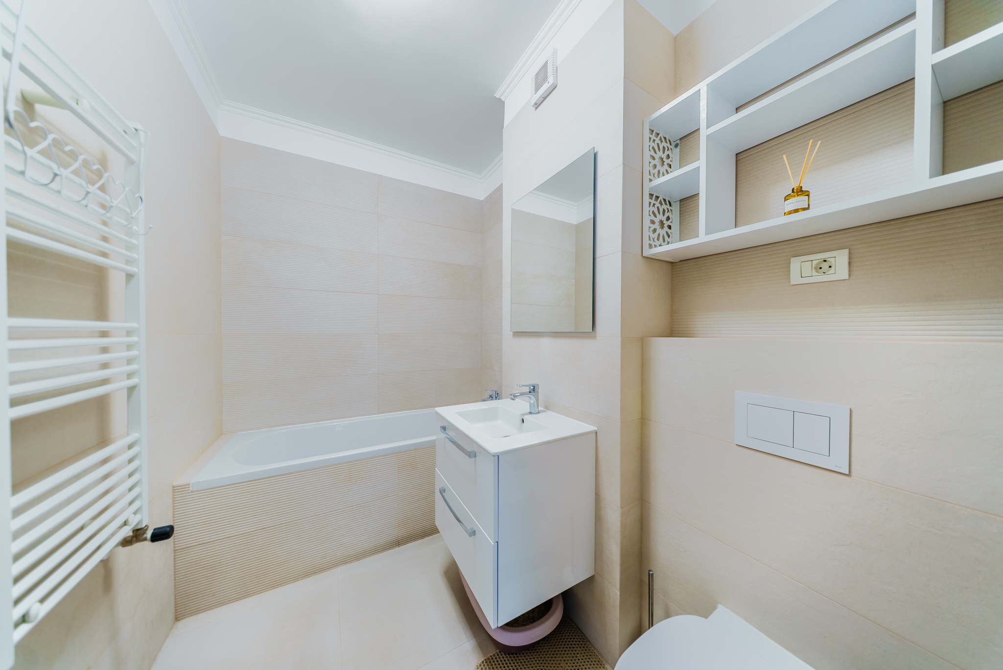 Apartament 3 camere Adora Park De Vanzare