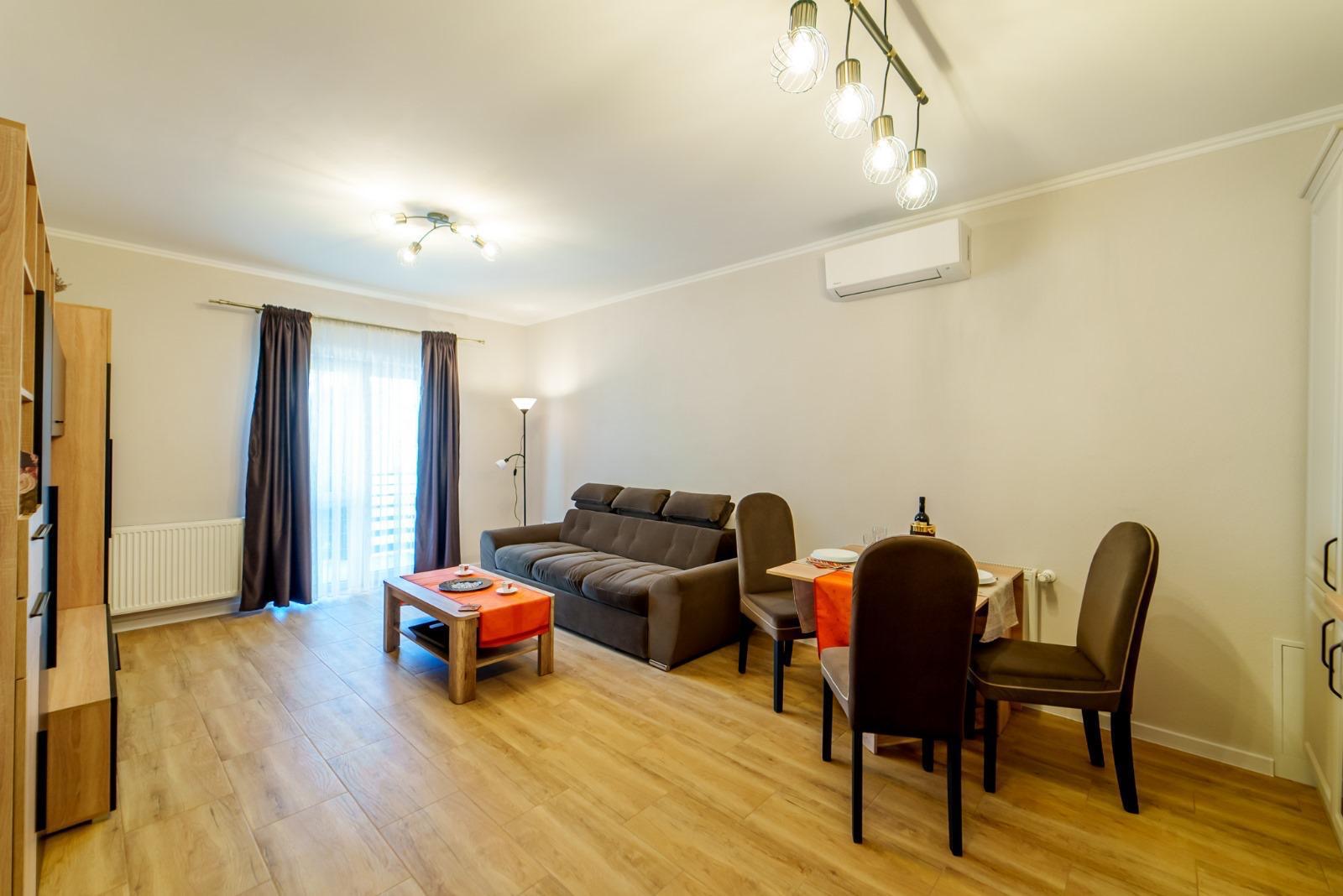 Apartament 2 camere  Central de inchiriat