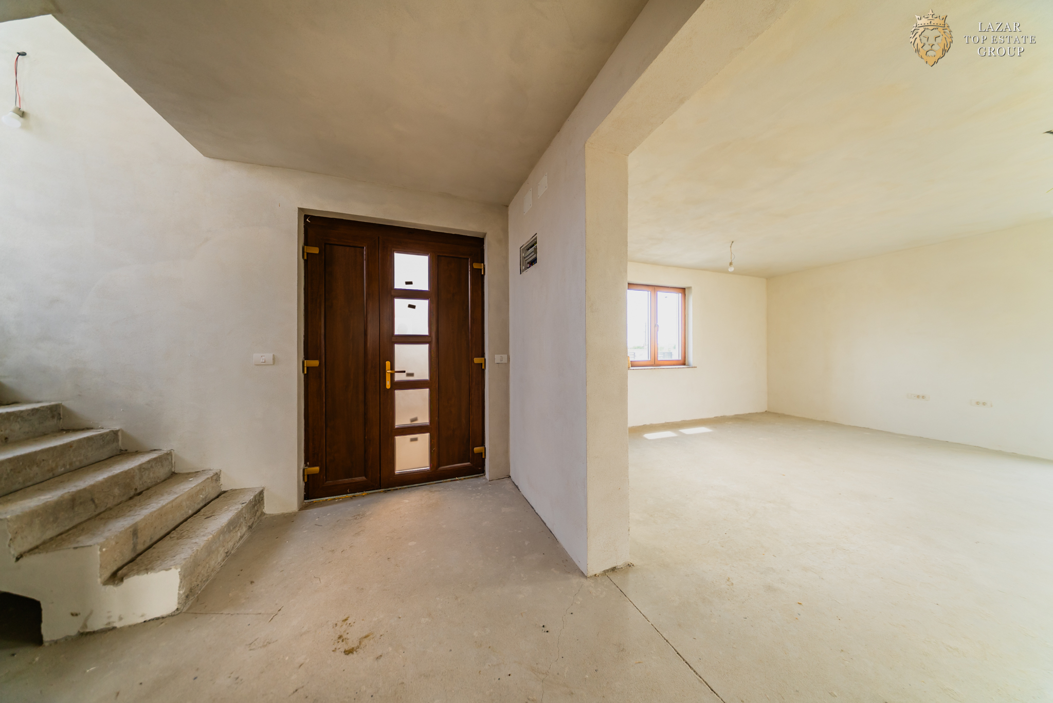 Vilă noua P+M in Sanleani