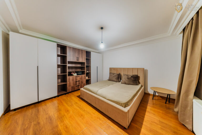 Apartament 2 camere la casa de vanzare in Arad