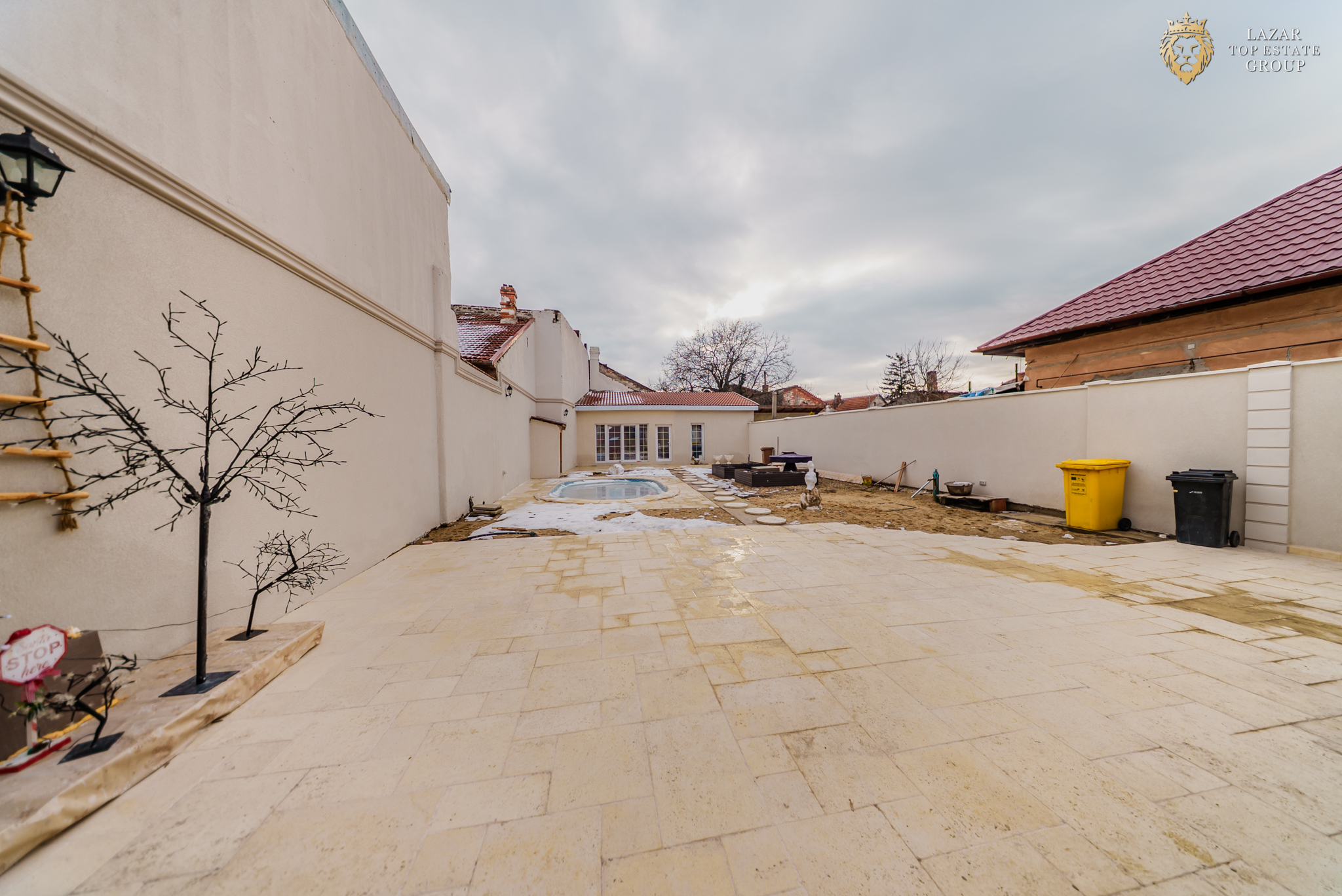 Vila moderna minimalista de vanzare in Arad