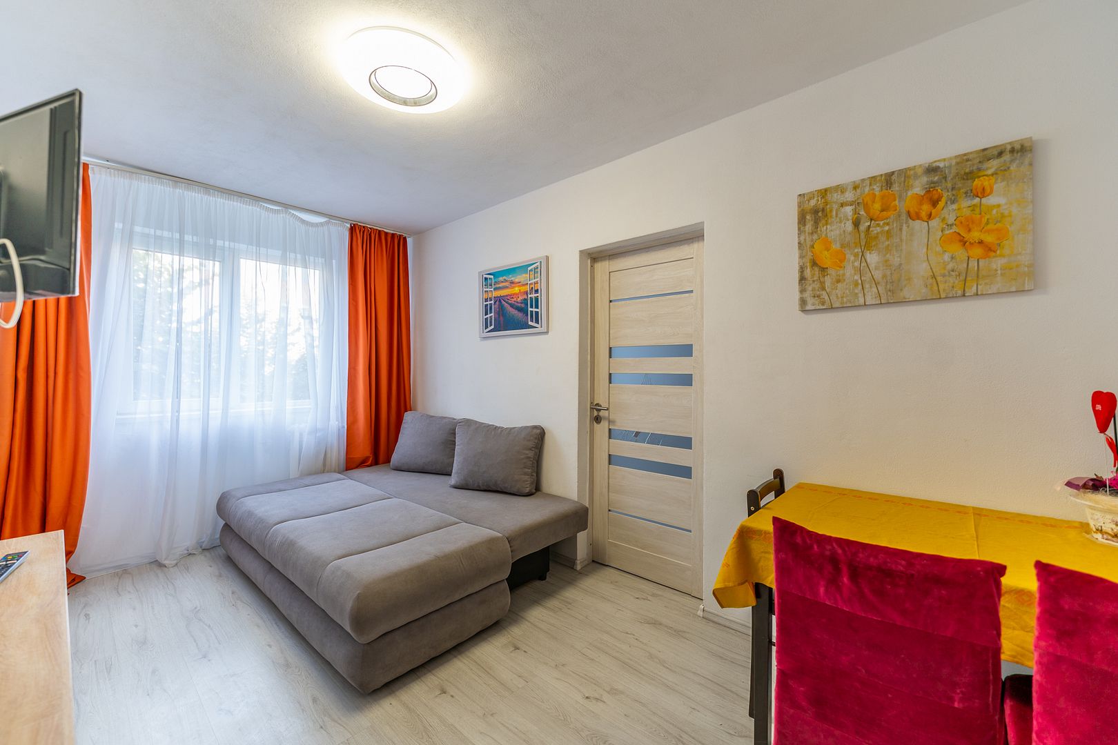 Apartament 3 camere modern in Intim