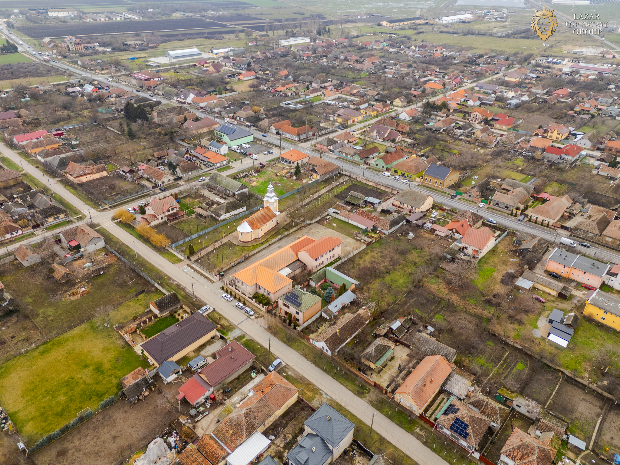 Vilă 5 camere de Vanzare Chișineu-Criș