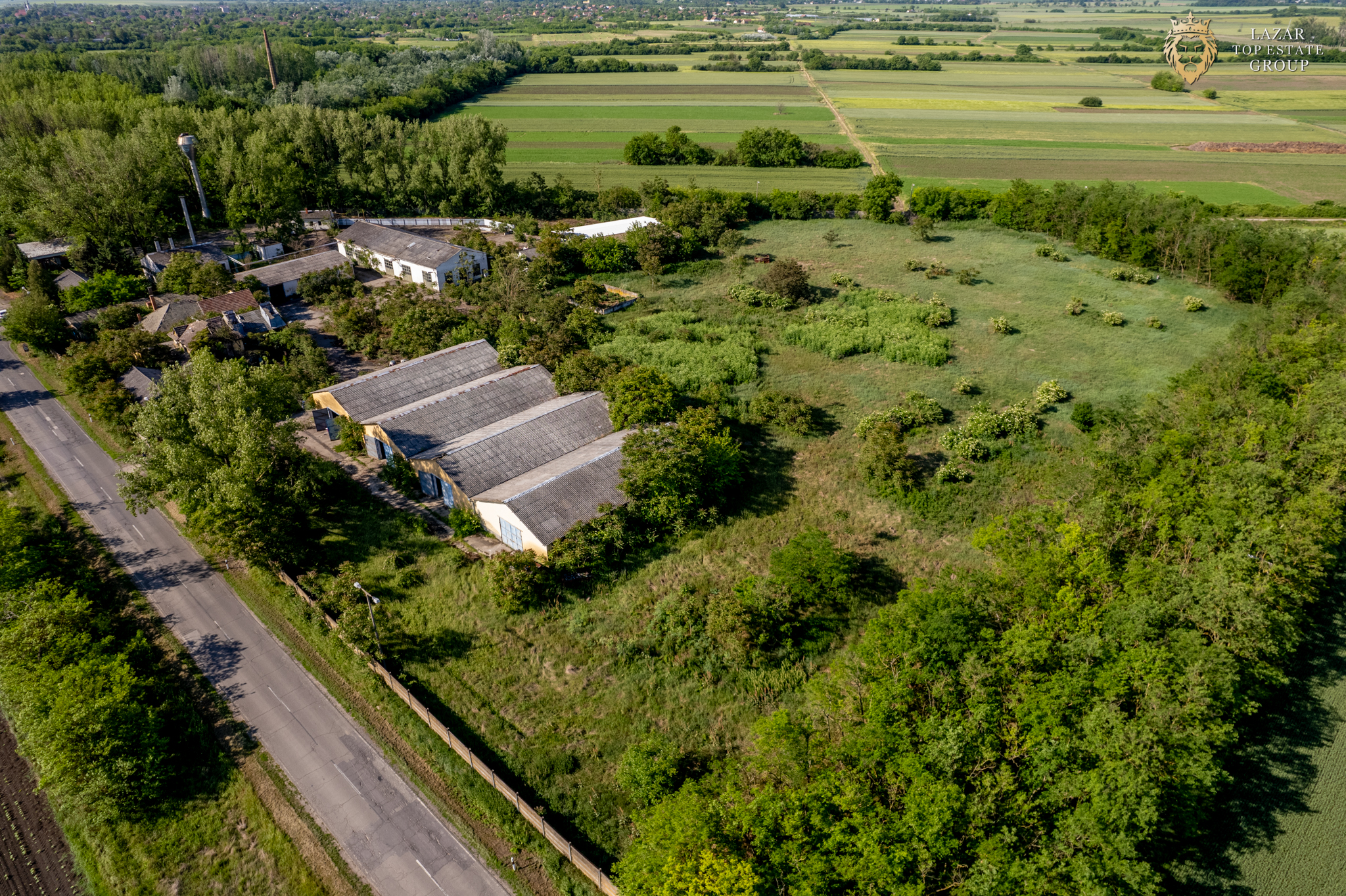 Cladire industriala de vanzare cu potential 3,5 ha in Batania