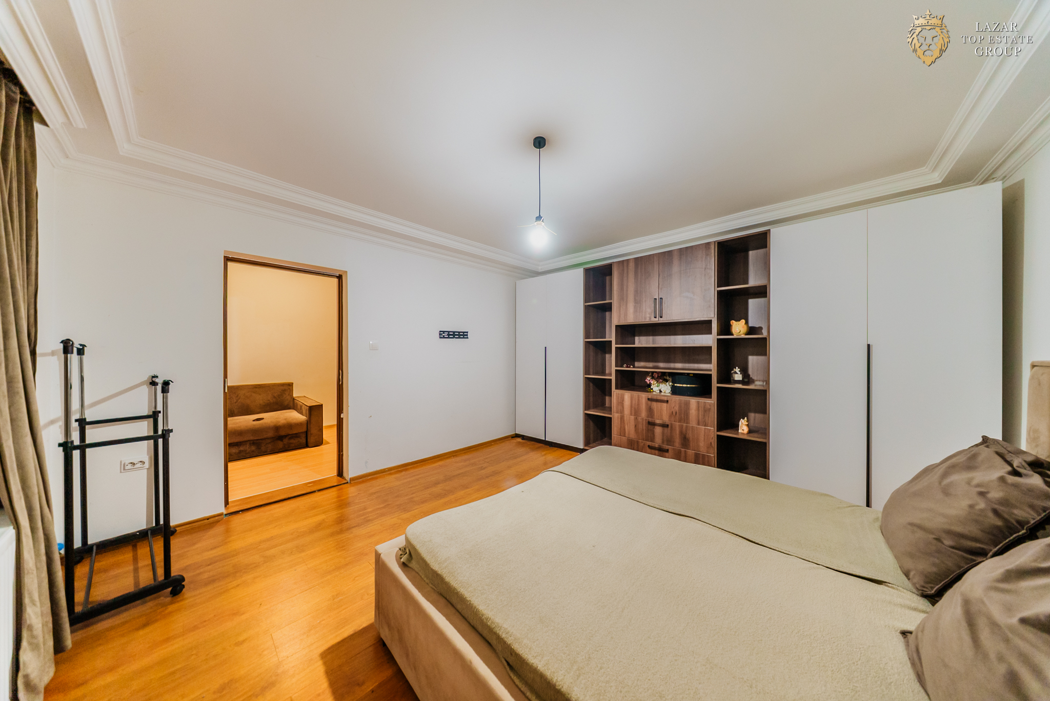 Apartament 2 camere la casa de vanzare in Arad