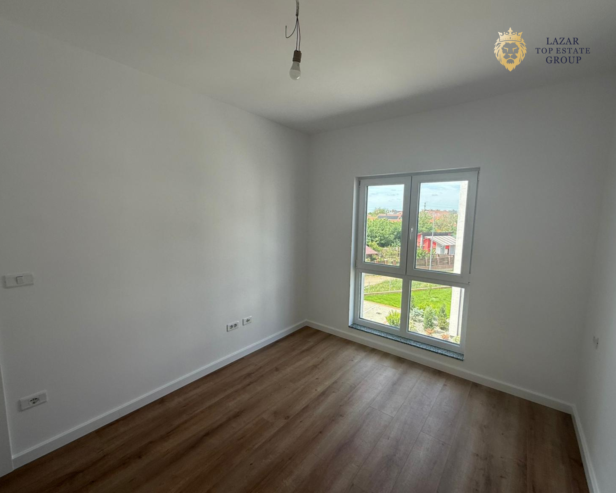 Apartament de vanzare 3 camere, Zona Gradiste