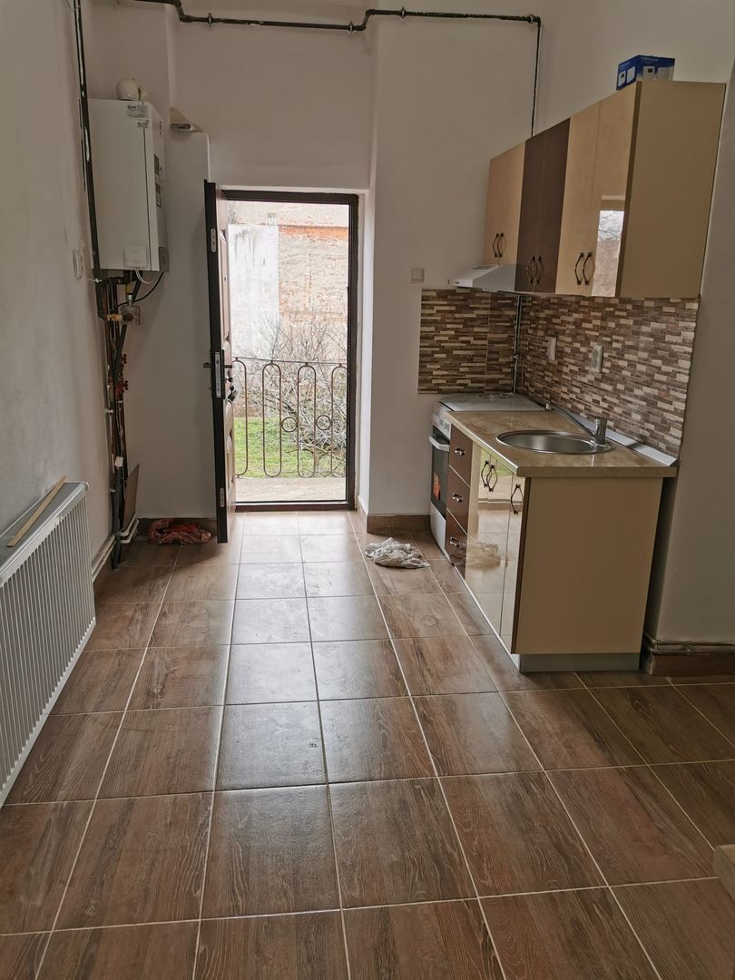 Apartament 1 camera central de inchiriat
