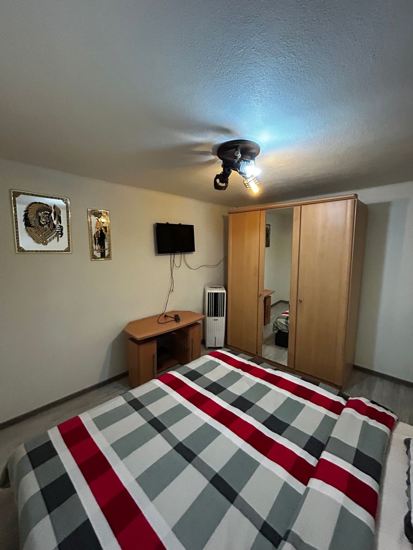 Apartament de inchiriat 2 camere, Zona Parneava