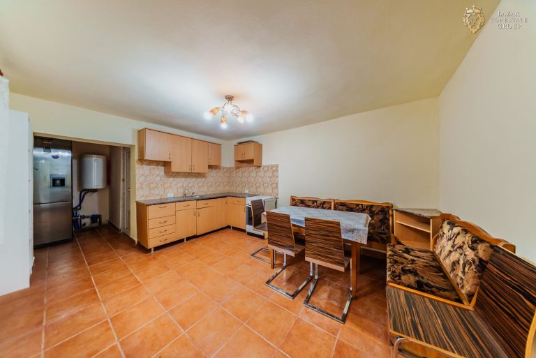 Casa 3 camere de vanzare in Minis