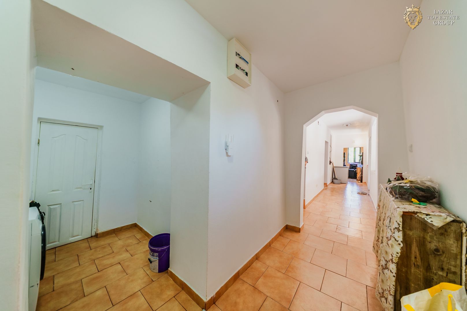 Casa de vanzare cu 3 camere Zarand