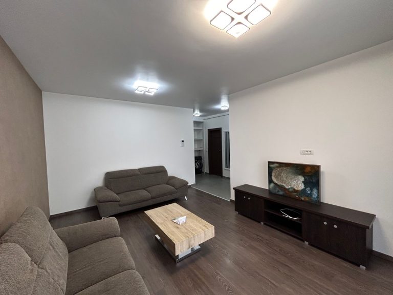 Apartament 2 camere Adora Park de inchiriat