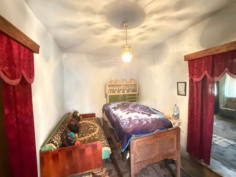 Casa Covasant de vanzare
