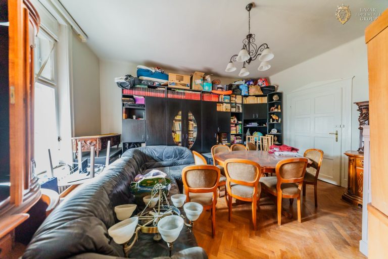 Apartament ultracentral 4 camere de vanzare