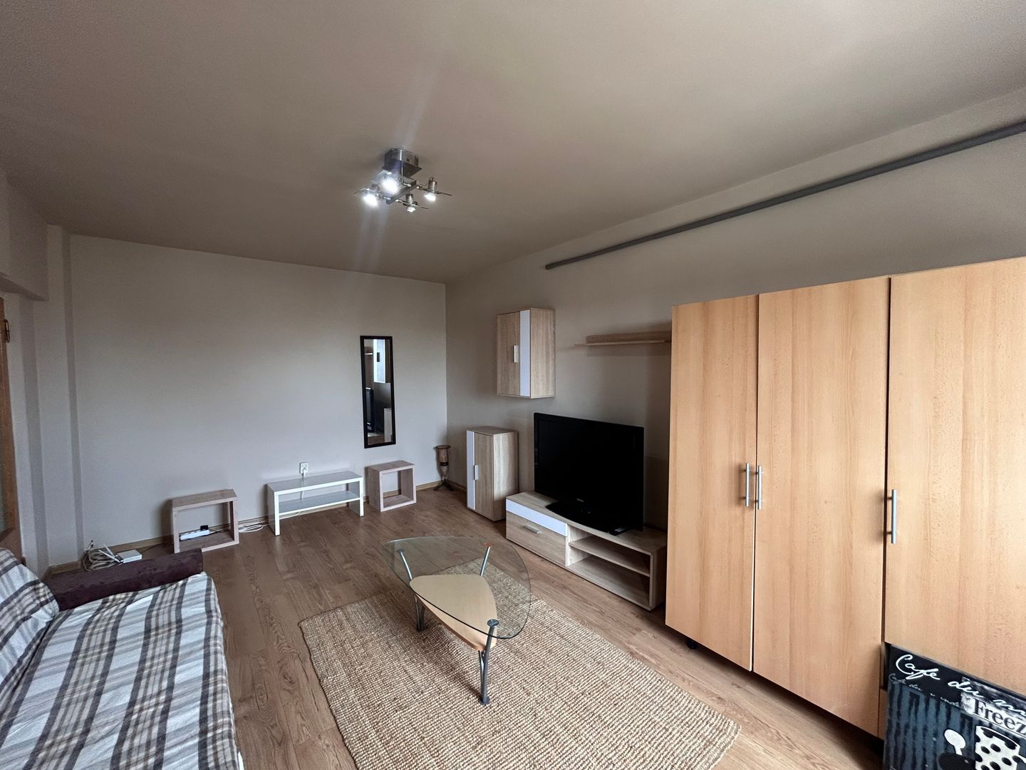 Apartament 2 camere Intim de inchiriat