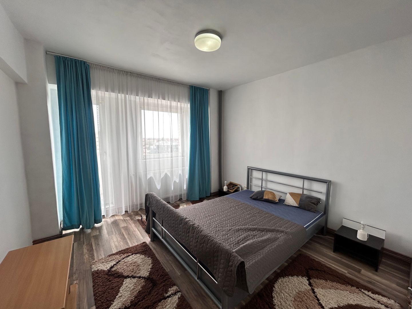 Apartament 2 camere Intim de inchiriat