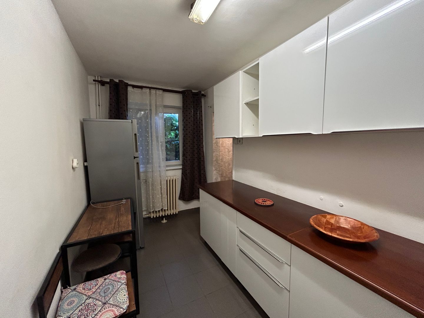 Apartament 2 camere Confectii de inchiriat