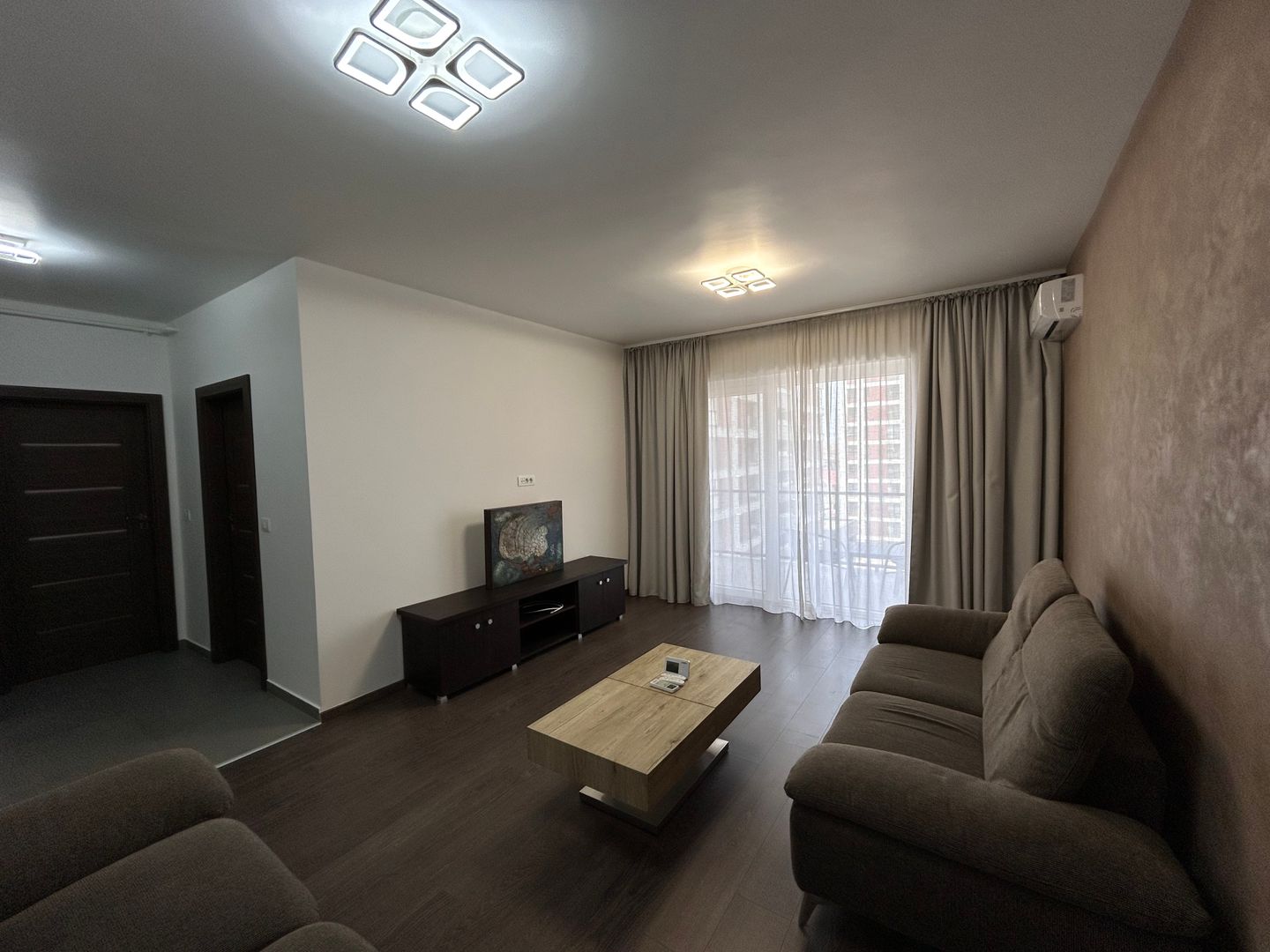 Apartament 2 camere Adora Park de inchiriat