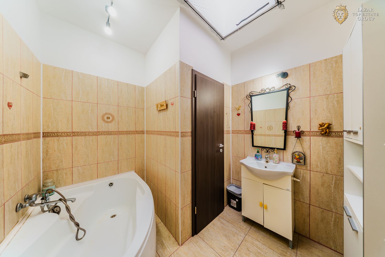 Casă premium 4 camere de vânzare