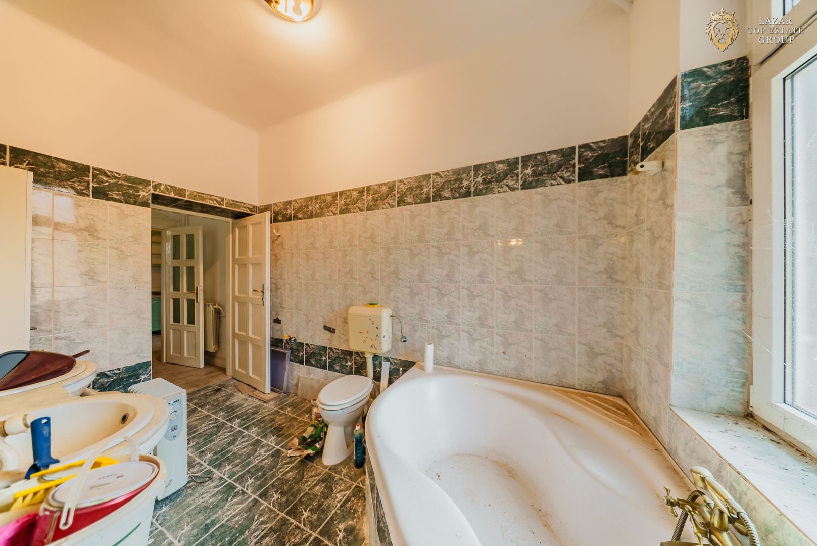Apartament ultracentral 4 camere de vanzare