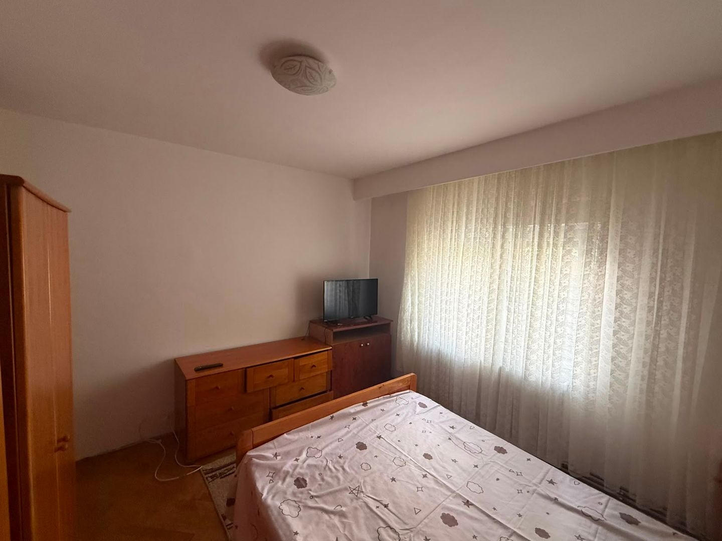 Apartament 2 camere de închiriat – Polivalentă