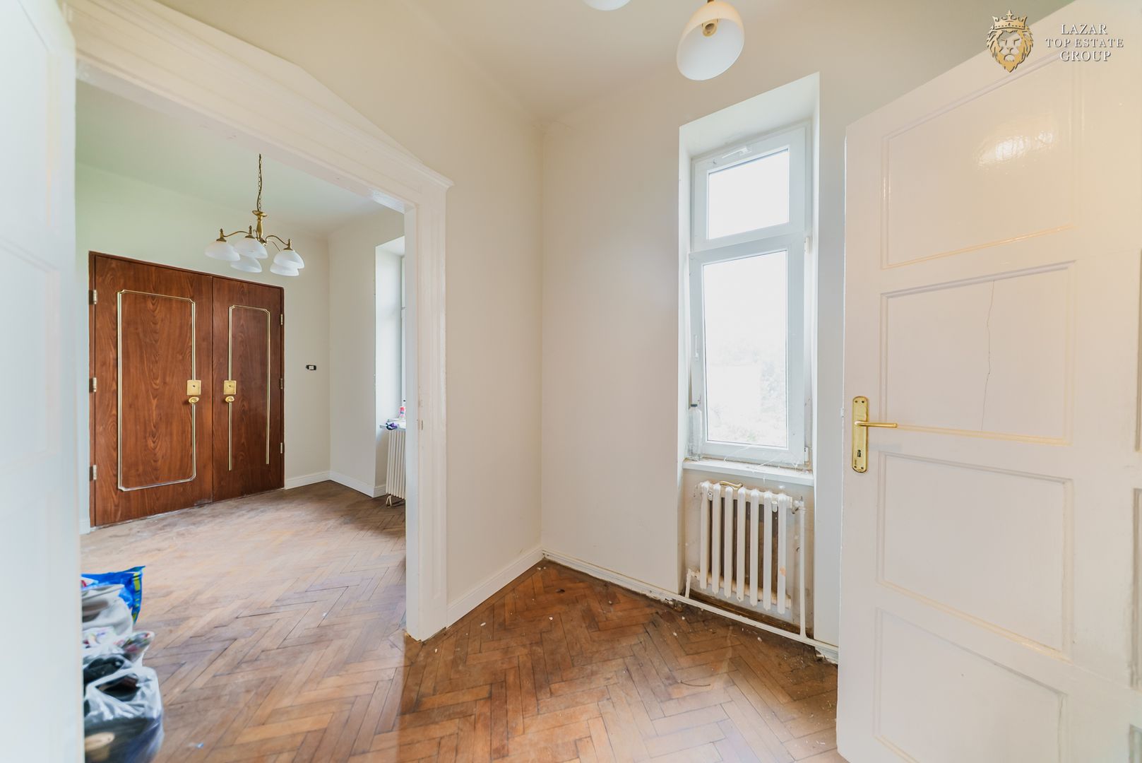 Apartament ultracentral 4 camere de vanzare