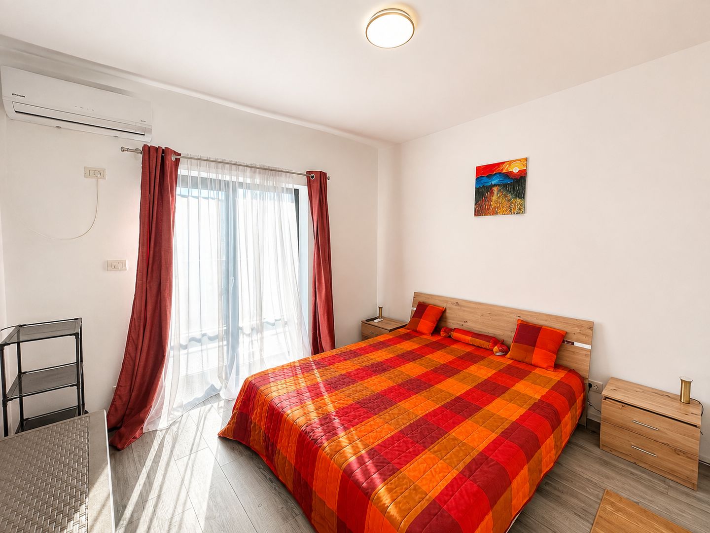 Apartament 3 camere de închiriat Central