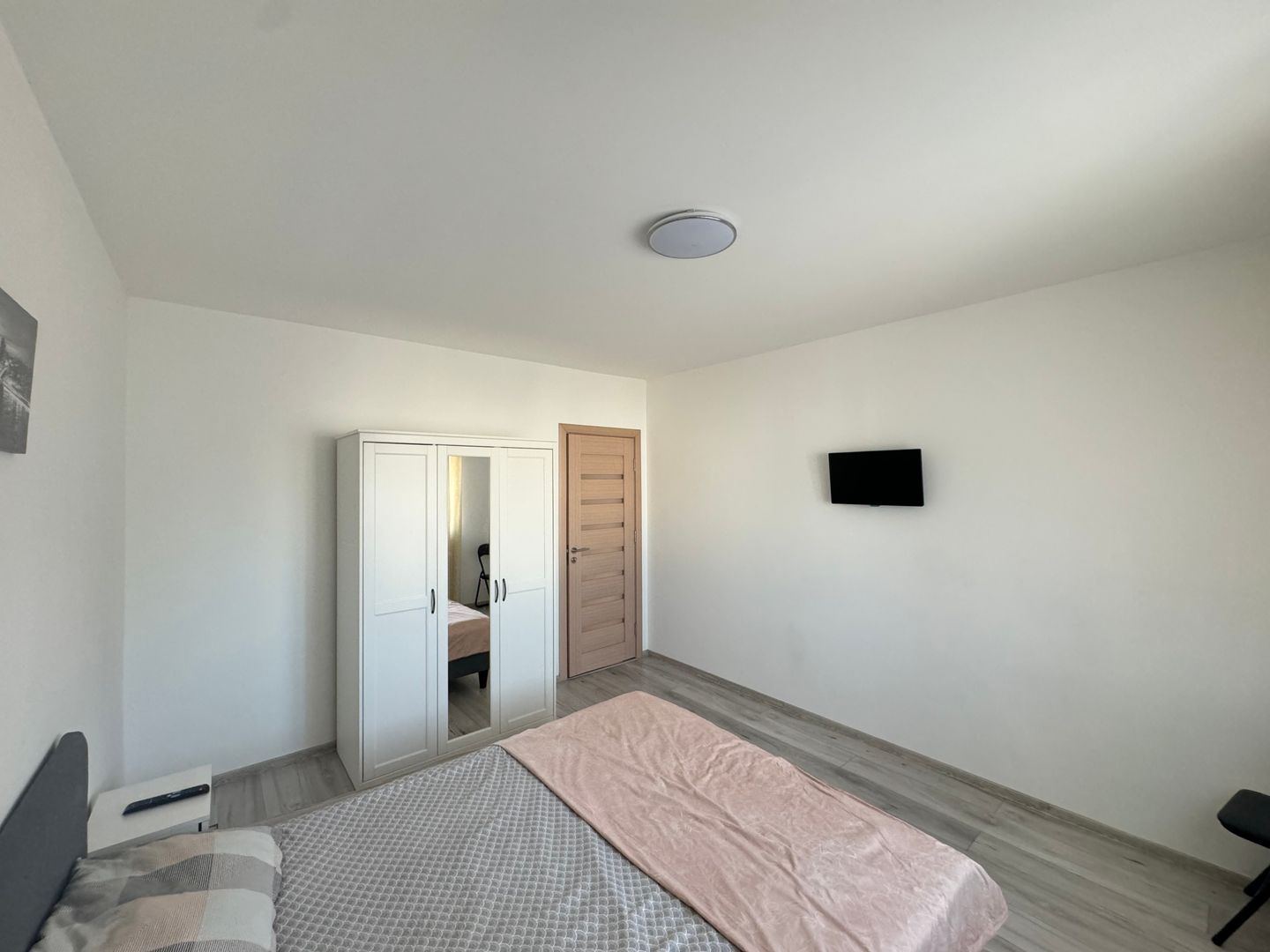 Apartament de inchiriat premium 3 camere la AFI cu parcare inclusă