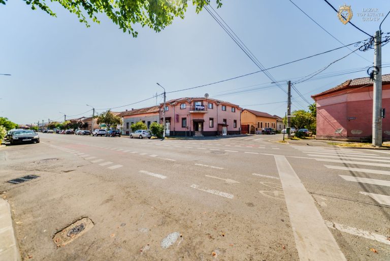 Pensiune de vânzare Parneava – Afacere la cheie