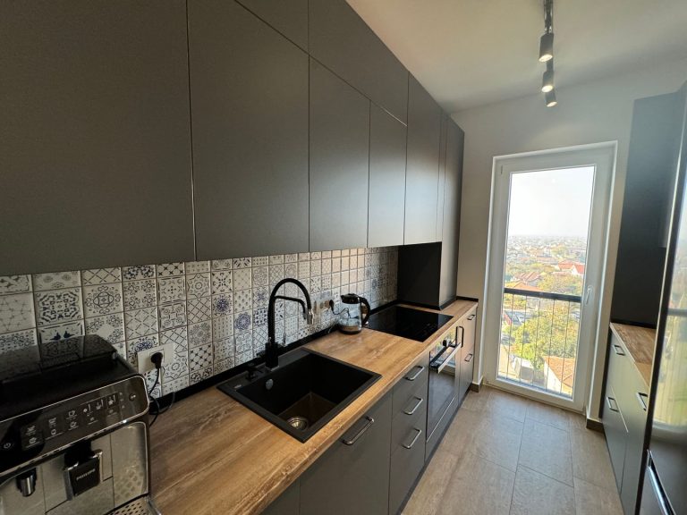 Apartament 3 camere de inchiriat Adora Park