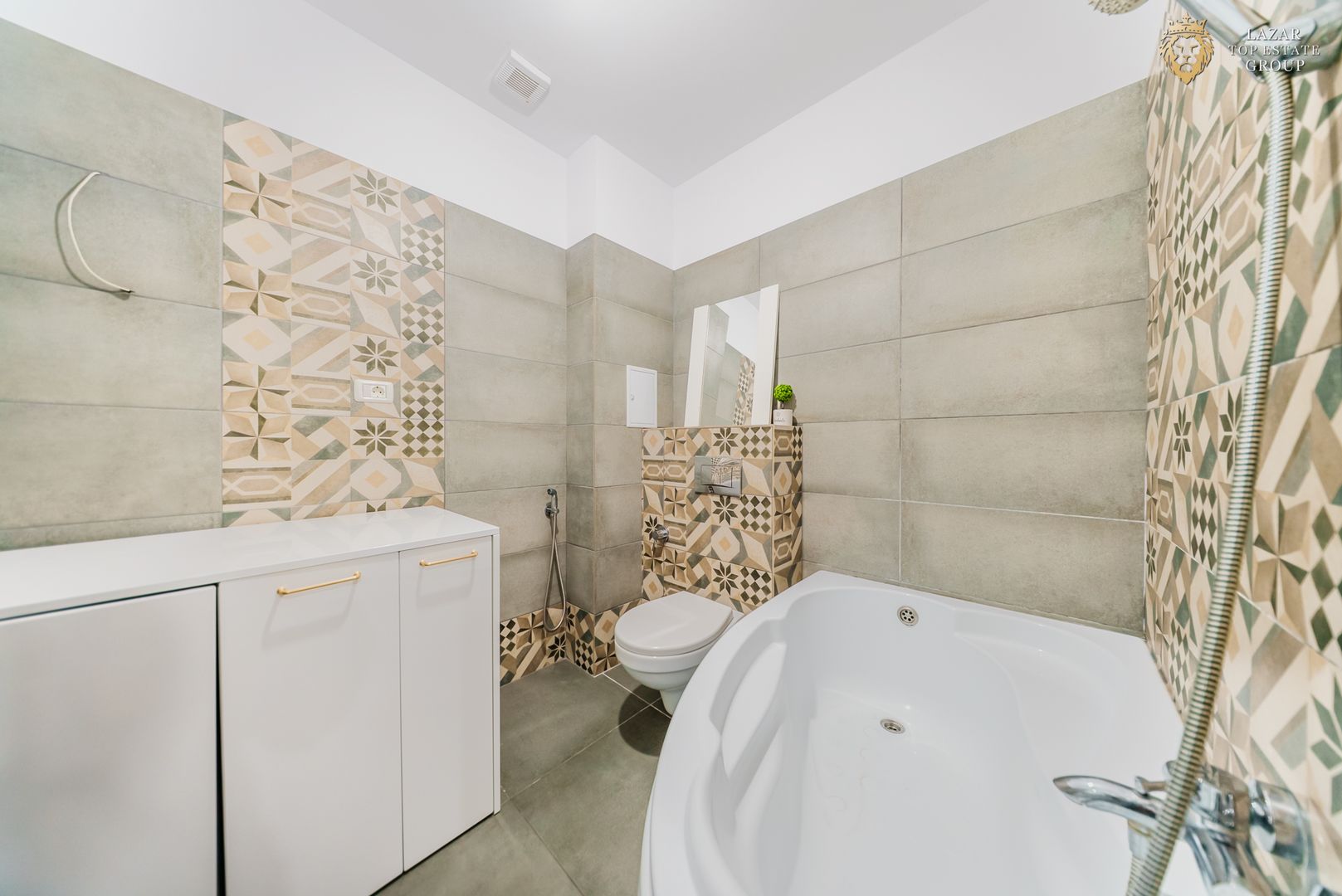 Apartament 2 camere de vânzare – Pârneava