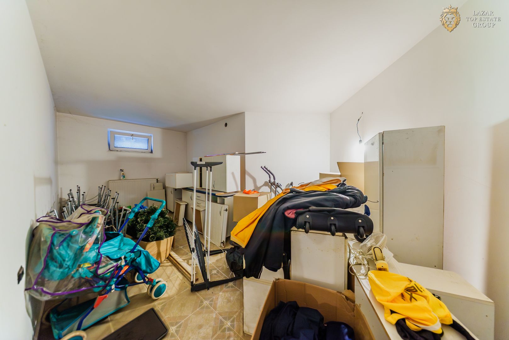 Vila zona Parneava