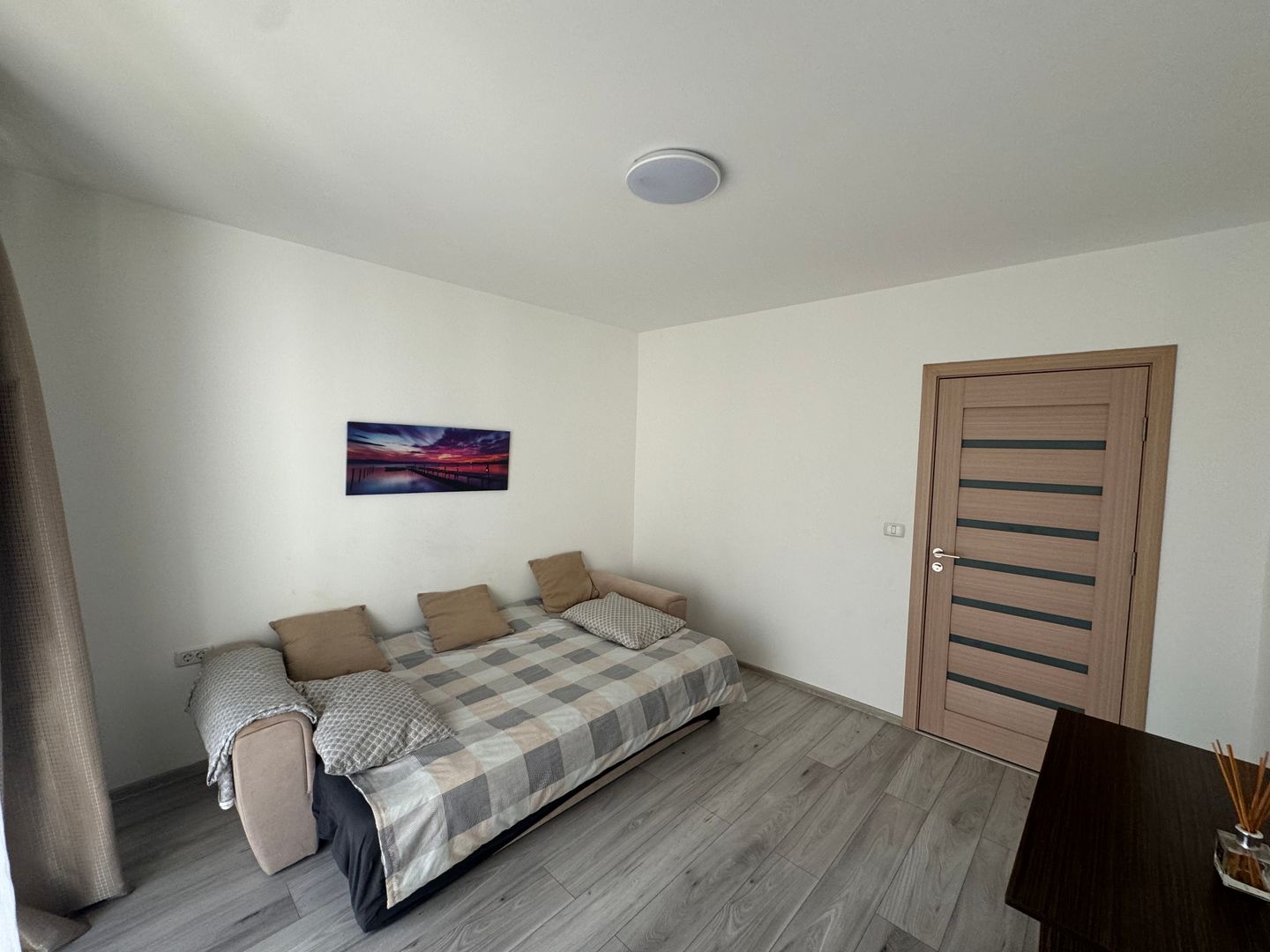 Apartament de inchiriat premium 3 camere la AFI cu parcare inclusă