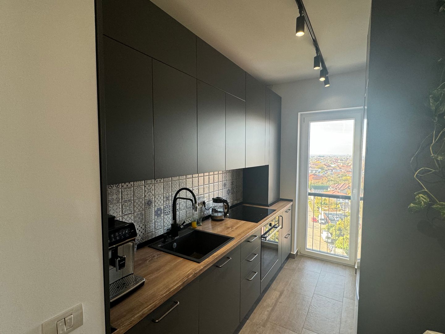 Apartament 3 camere de inchiriat Adora Park
