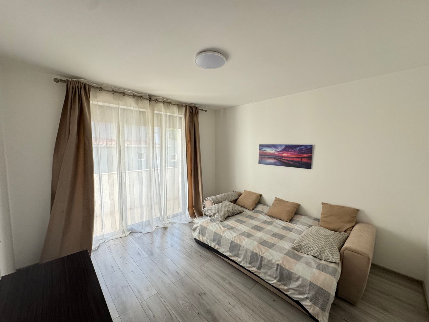 Apartament de inchiriat premium 3 camere la AFI cu parcare inclusă