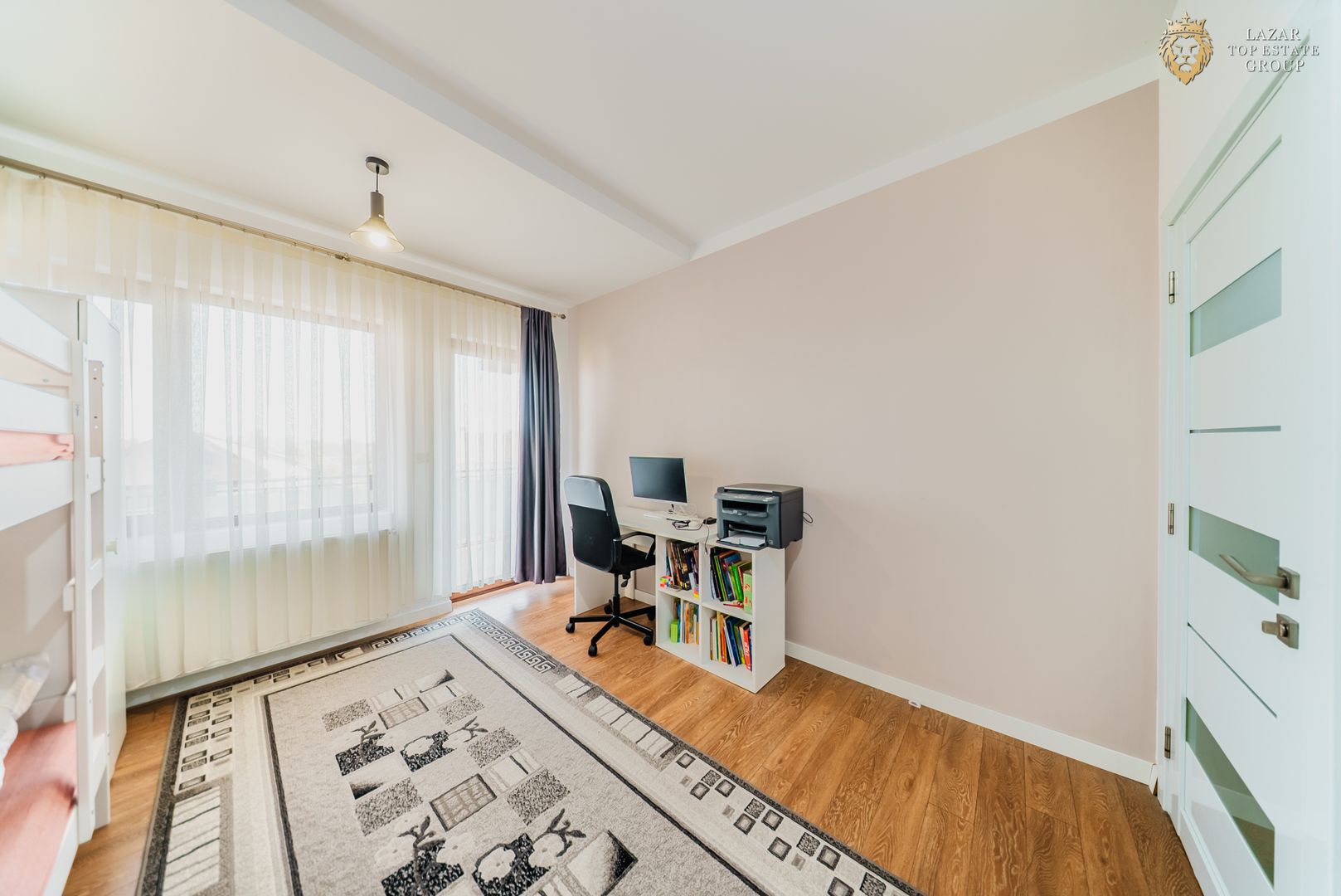 Apartament 2 camere de vânzare – Pârneava