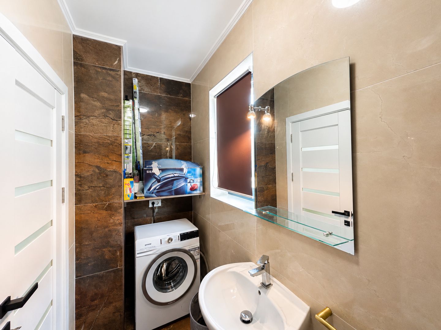 Apartament 3 camere de închiriat Central