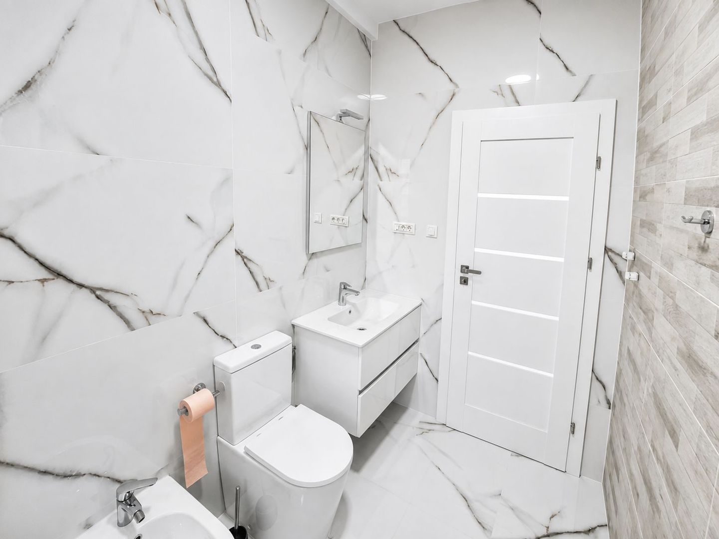 Apartament lux 2 camere in Gradiste