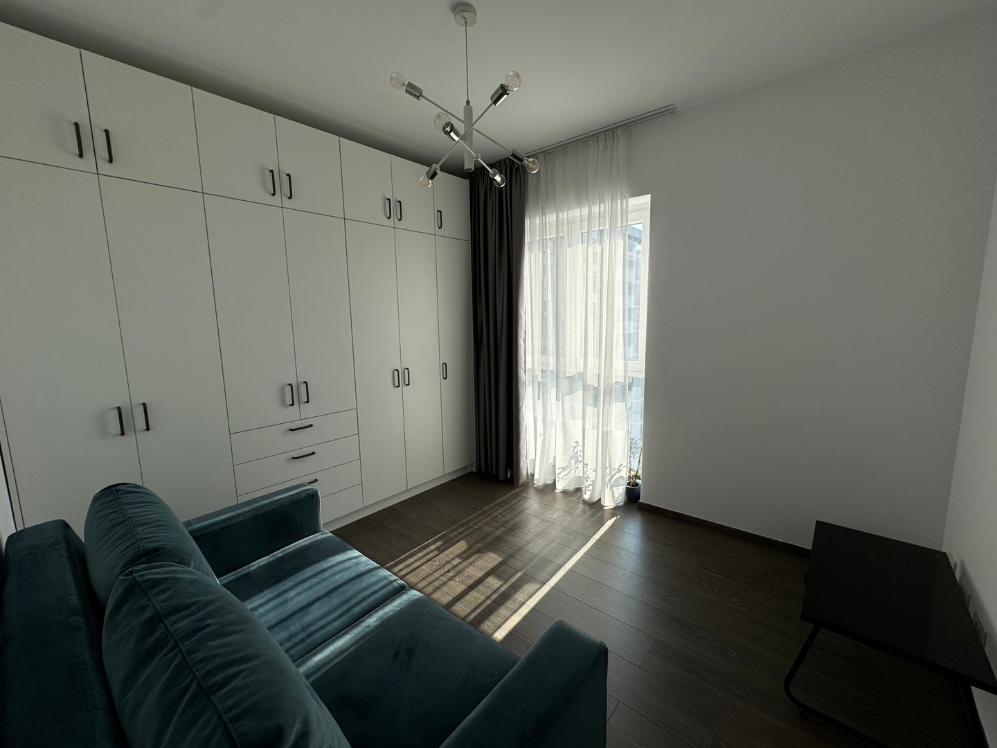 Apartament 3 camere de inchiriat Adora Park