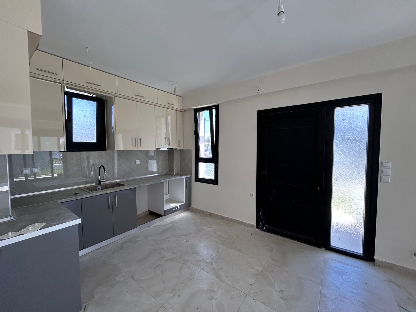Complex rezidențial exclusivist de vile moderne în Grecia