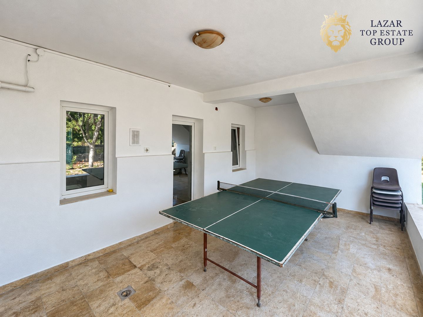 Vilă de închiriat în Grădiște | 5 dormitoare, garaj dublu
