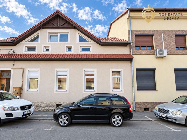 Casa de inchiriat in Parneava 4 camere