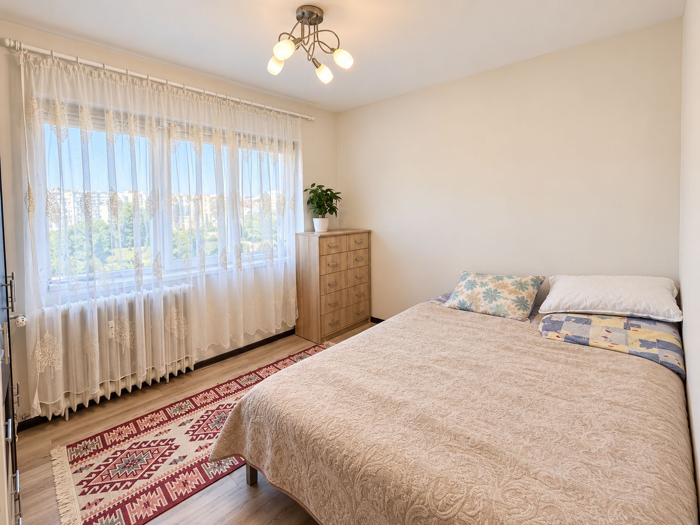 Apartament 3 camere Vlaicu de vanzare
